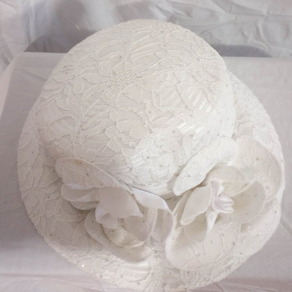 Nubiano Lace  White Hat